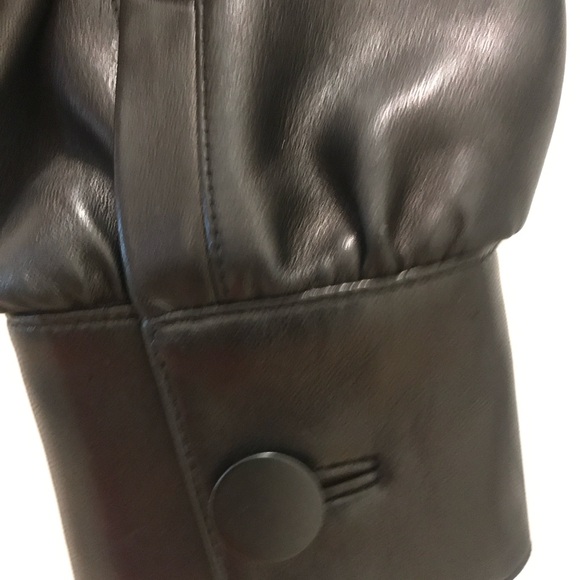 Alaïa stunning cropped lamb leather jacket like NEW - Picture 3 of 7